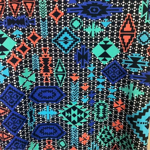 Colorful‎ Geometric Print Women's Top Blue Size L - Image 2