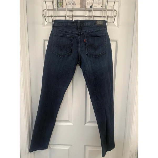 Levi’s Dark Wash Skinny Jeans Women’s Denim Slim Fit 11 pre loved - Image 5