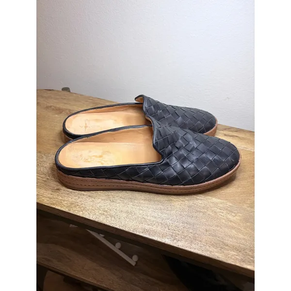 Vince Black Intrecciato Woven‎ Leather Slip On Mules Size 9 - Image 4