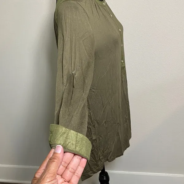 'VERY J' brand Small Olive Roll Button Sleeve Hi-Low Henley Office Blouse - Image 4
