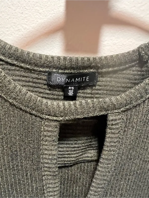 Dynamite Women Petite Small Fall Olive Green Ribbed Knit Sleeveless Tunic Top - Image 3