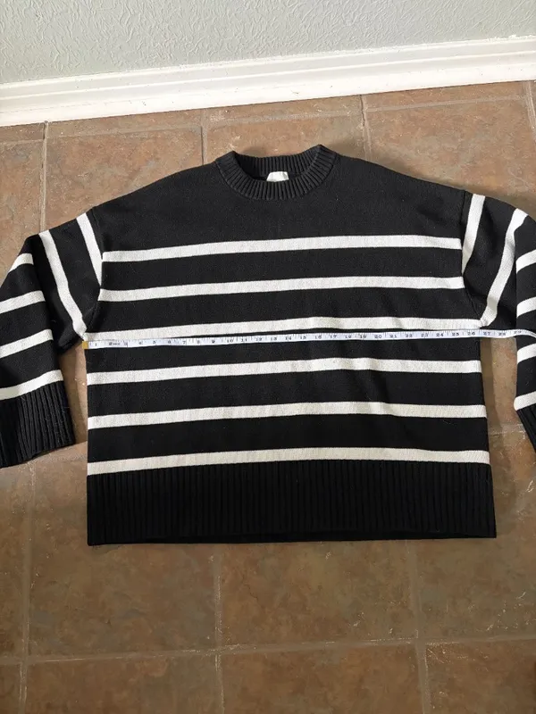 Black & White Striped Crewneck Sweater - Image 5