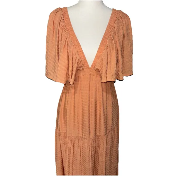 Vestique V-Neck Open Back Peach Ruffled Maxi Lined Dress Size M - Image 8