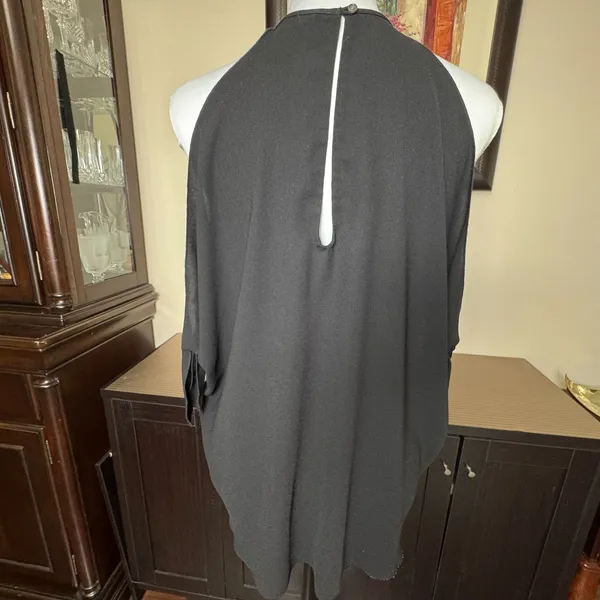Wilfred Top Sz M Black Halter Cold Shoulder Knot Back Keyhole - Image 4