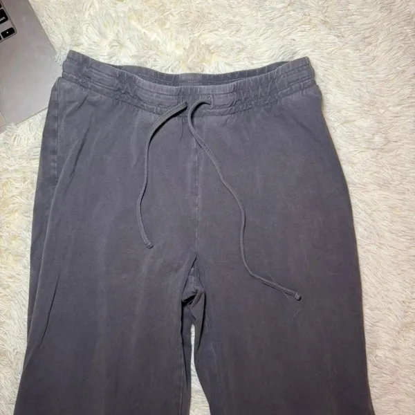 Aritzia Tna Pants Size Small Dark Gray NWOT - Image 3