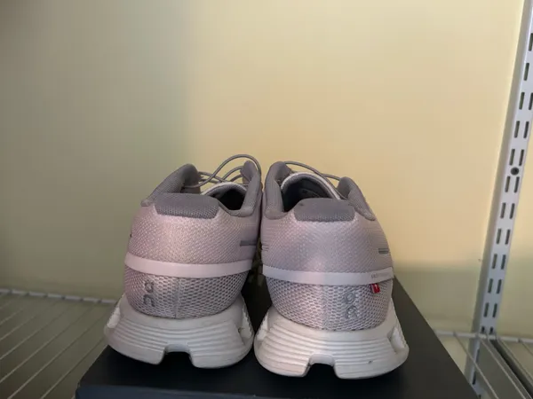 Grey and purple oncloud sneakers - Image 2