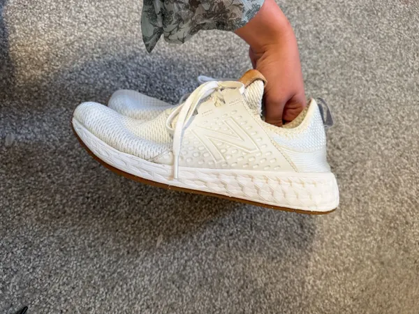 New Balance White Tennis Shoes - Image 3
