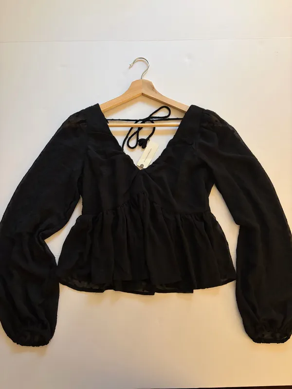 NWT! Anthropologie Black V-Neck Peplum Blouse - Image 2