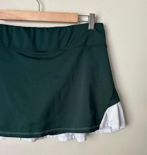 Duc green and white skort Size M - Image 10