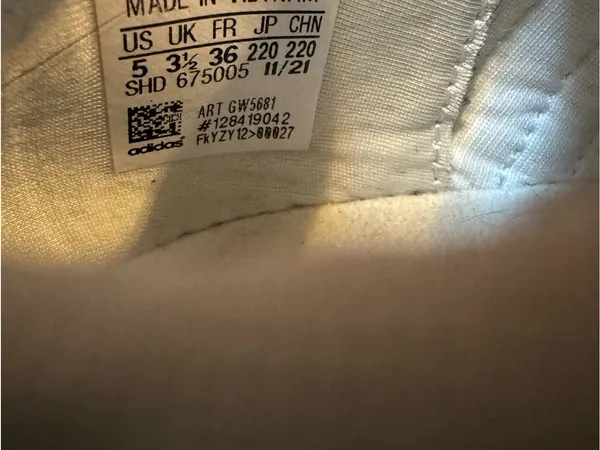 adidas Cream Velvet Casual Sneakers with Black Logo - Image 7