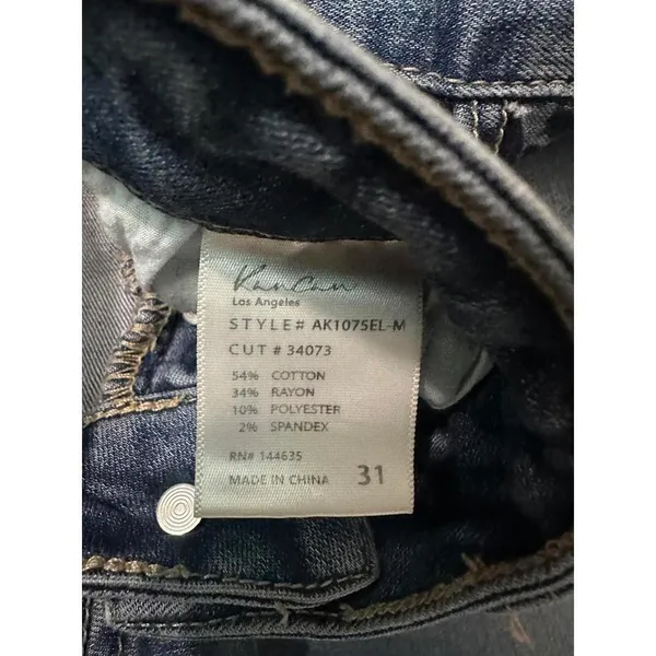 KanCan medium wash high-rise button fly cropped jeans Size 31 - Image 6