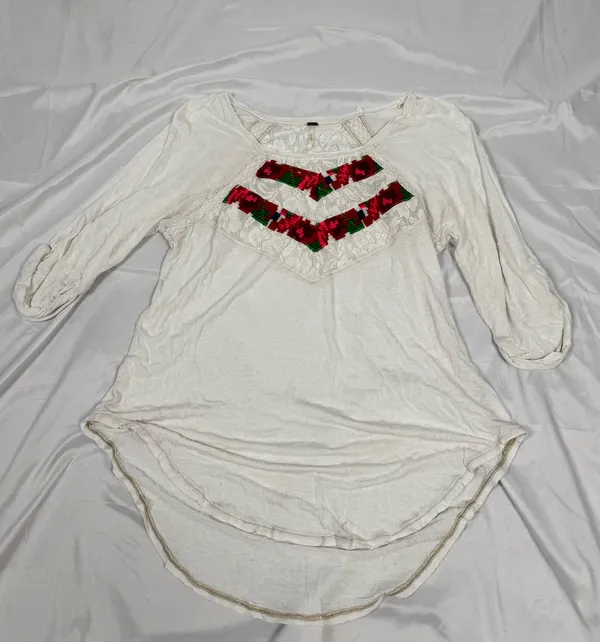 Free People White Embroidered Boho Top Women’s Small Lace Yoke 3/4 Sleeve Hi Low - Image 5