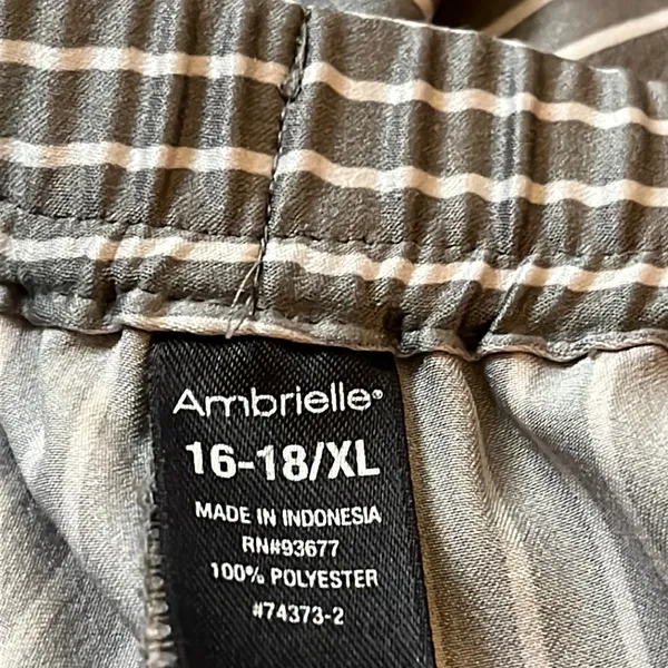 AMBRIELLE Gray Striped Satin Pajama Pants Size: 16-18/XL - Image 3