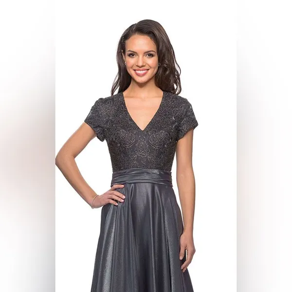 La Femme 26447 Two Tone Satin A-Line V-Neck Gown Platinum Silver Gray - Image 3