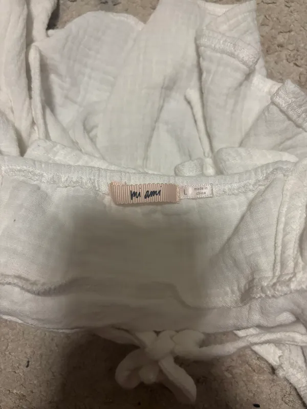 white top Size L - Image 3