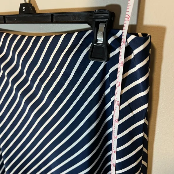 J. Crew Navy White Diagonal Stripe Satin Midi Skirt Elastic Waist Nautical Large - Image 10