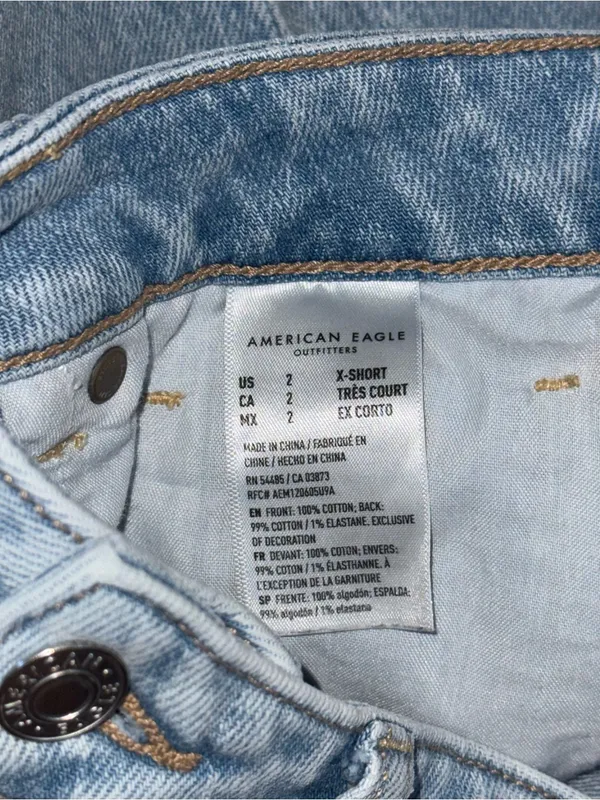 American Eagle Mom Jean Light Blue Wash Strigid Denim Women’s 2 X-SHORT - Image 9