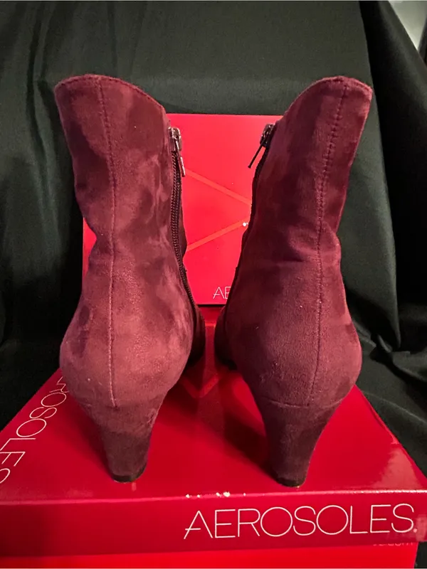 AEROSOLES Women’s Red Light Wine Memory Foam Suede Mid-Heel Ankle Boots 8M - Image 5