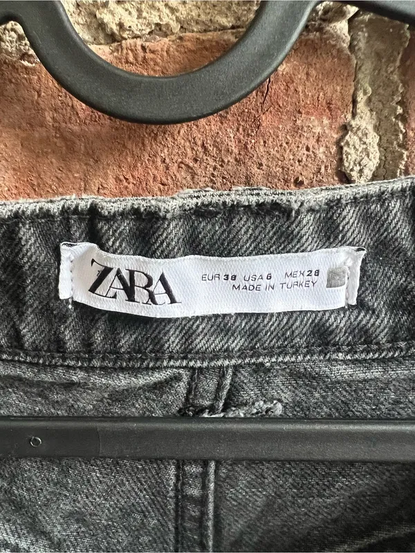Zara Gray Washed High-Rise Black Denim Shorts Jorts 100% Cotton Size 6 - Image 3