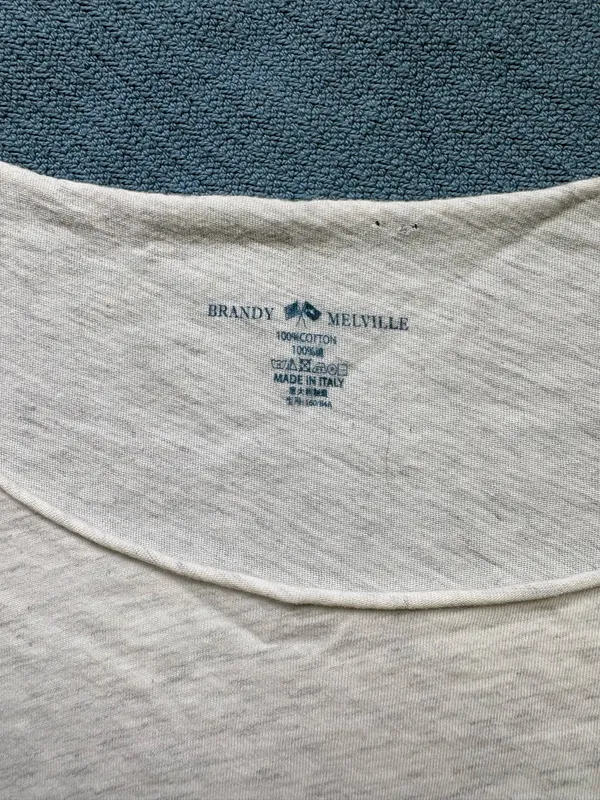 Brandy Melville Long Sleeve - Image 3