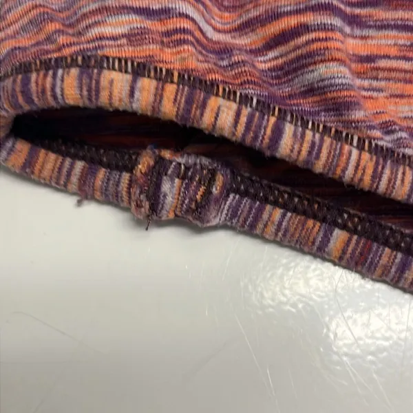 Lululemon Athletica Heather Purple Scoop Neck Long Sleeve Thumb Hole Top- Sz 10 - Image 13