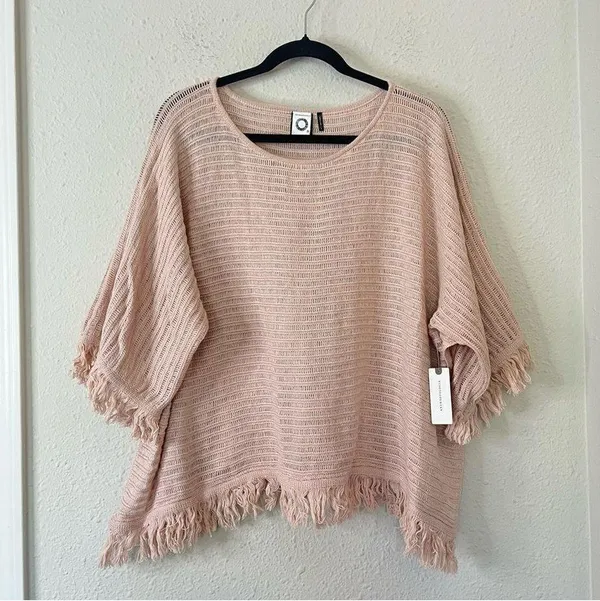 Anthropologie Akemi & Kin Frenchie Fringed Poncho Sweater Pink NEW Size Medium - Image 4