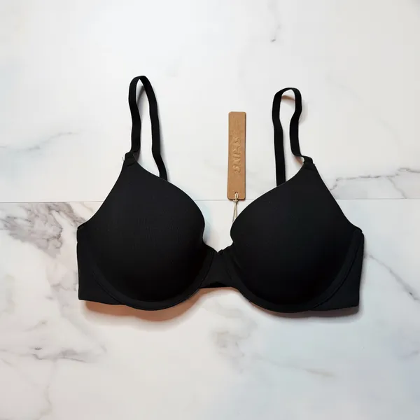 NWT Skims Fits Everybody T-Shirt Bra - Image 2