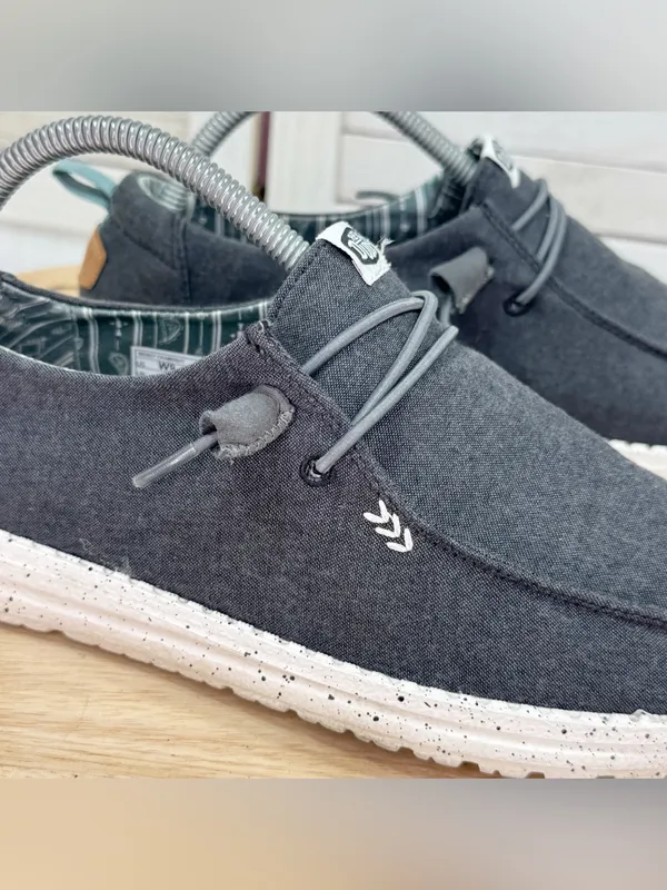 Hey Dude Wendy Canvas Chambray Slip On Loafer Denim Black Women Size 9 - Image 7