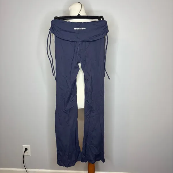 Boohoo - Blue DSGN Studio Ultra Sculpt Ruched Side Flared Legging - Image 5