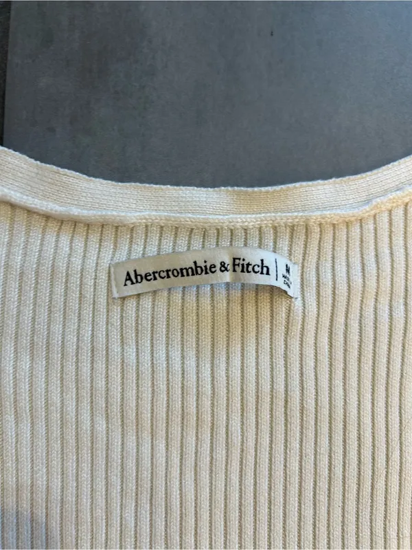 Abercrombie & Fitch V-Neck Short Sleeve Bodysuit — Cream - Image 4