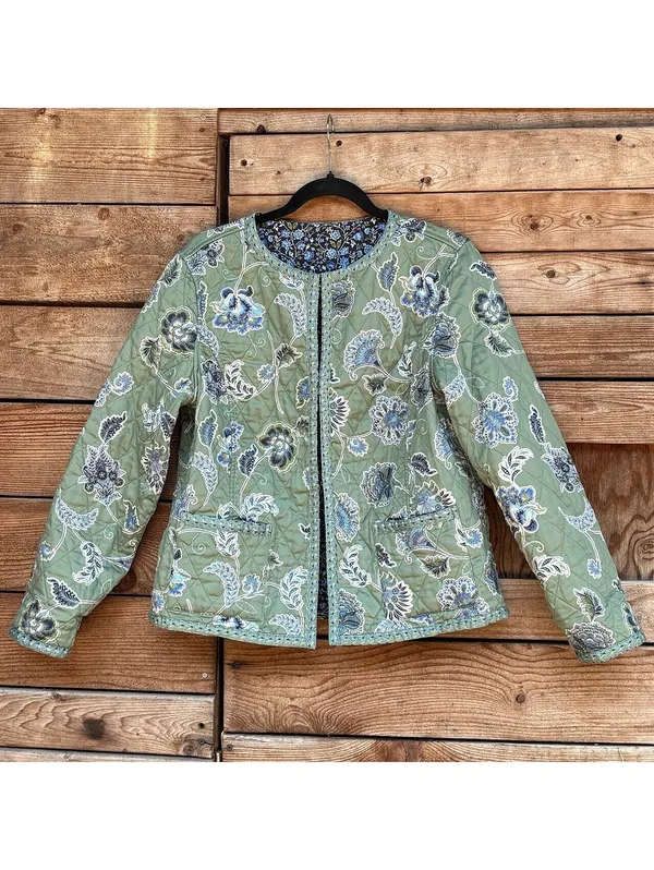 Reversible Quilted Floral Jacket with Blue and Green Patterns - Image 3