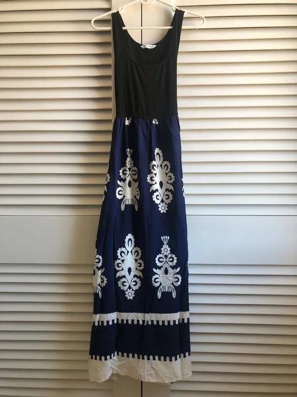NWOT CUPSHE Prismatic Ornate Maxi Dress. Size Small - Image 3