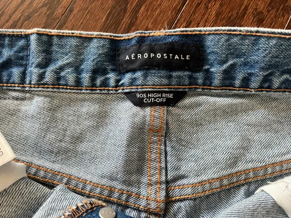 Aeropostale 90s High Rise Cut-Off Shorts - Image 3