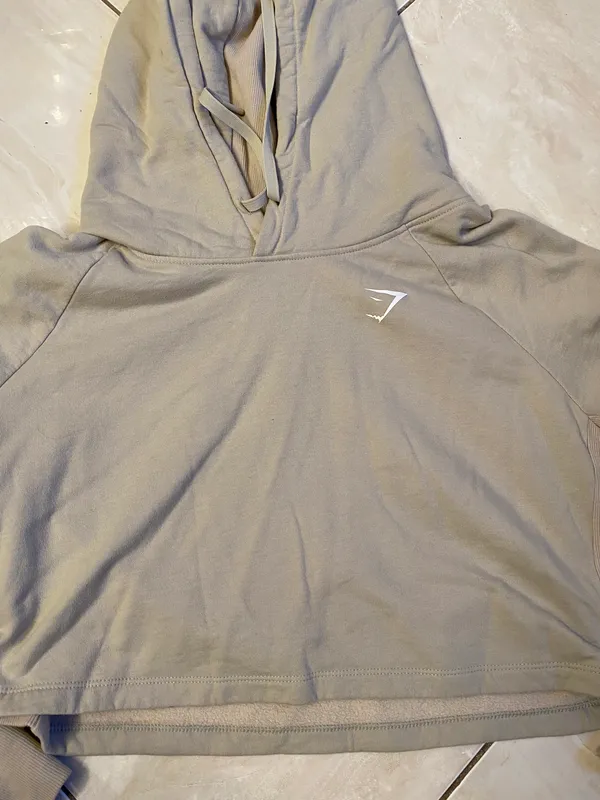 Gymshark Women’s Crop Hoodie Sweatshirt - Image 4