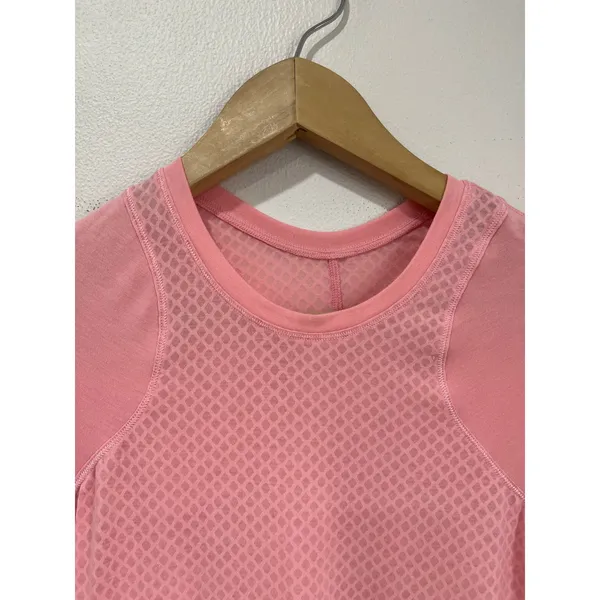 Lululemon‎ Pink Honeycomb Long Sleeve Performance Athletic Top Size 4 - Image 4