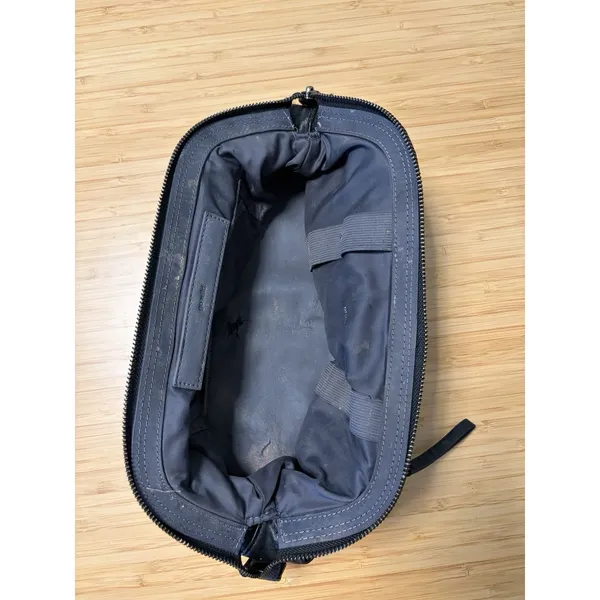 Lululemon Don't Sweat It Kit Quilted Bag Black - Image 6