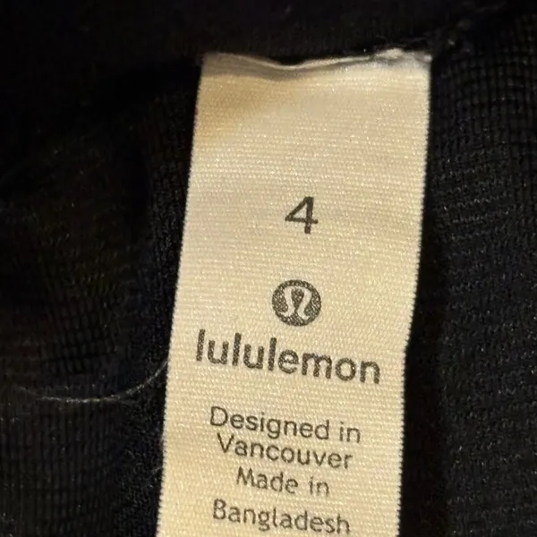 Lululemon Tracker Short V *4" - Image 3