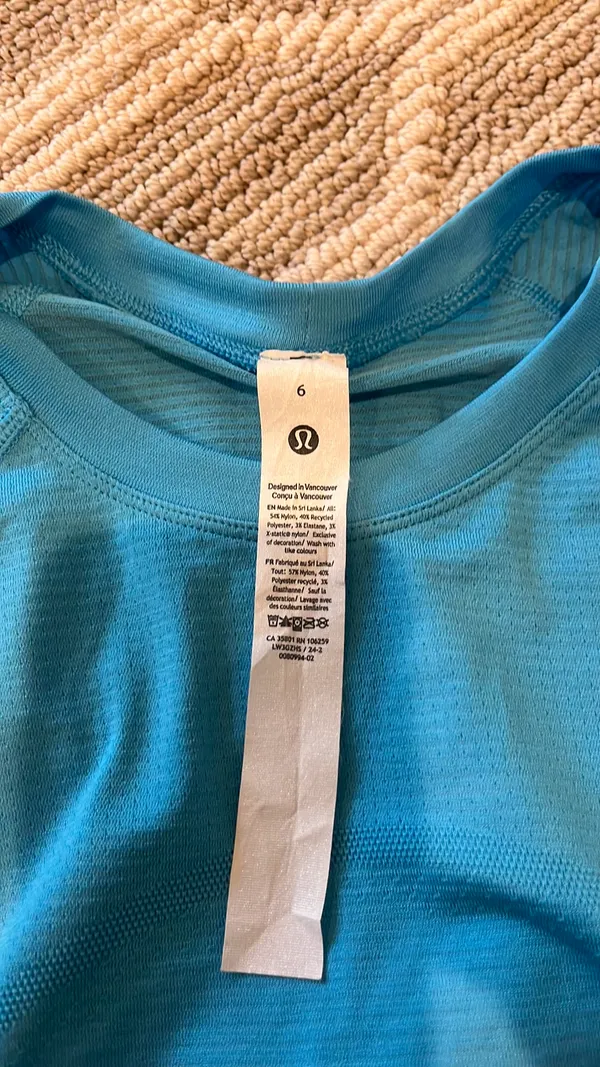 Lululemon Cropped Tee - Image 4