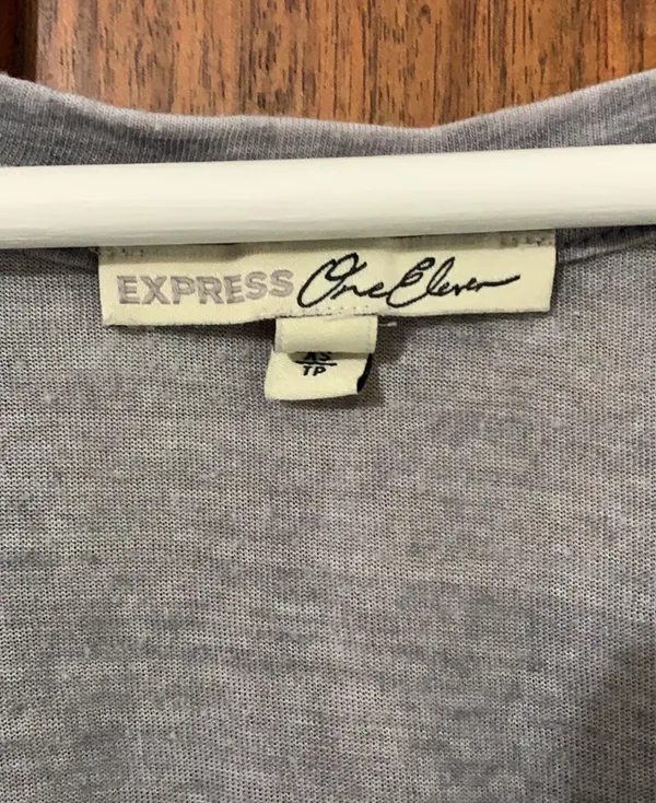 Grey cold shoulder tee - Image 4