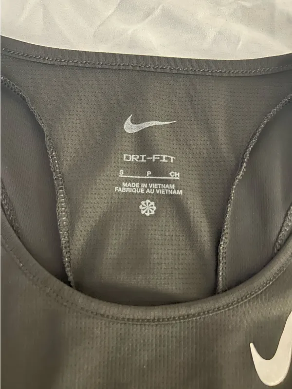 Cropped Nike Tank Top Dri-Fit - Image 4