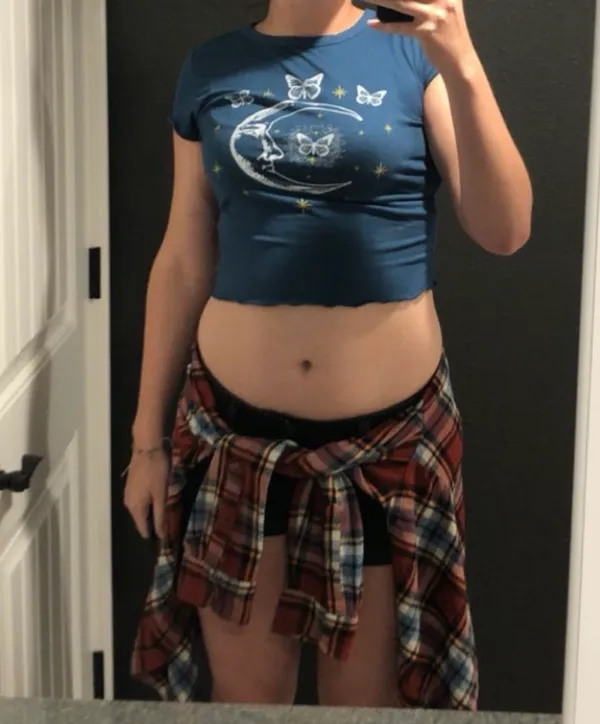 Ruby And Lace Cropped Tee - Image 2