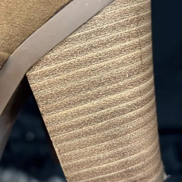 Universal Threads Brown Suede Heeled Boots‎ - Image 10