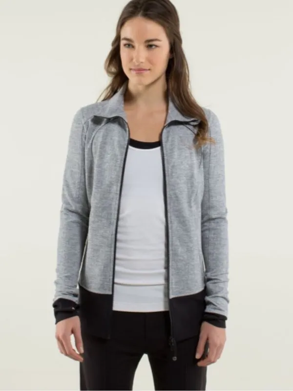 Lululemon Nice Asana Heathered Heringbone Grey Mock Neck Zip Up Jacket Size 6 - Image 5