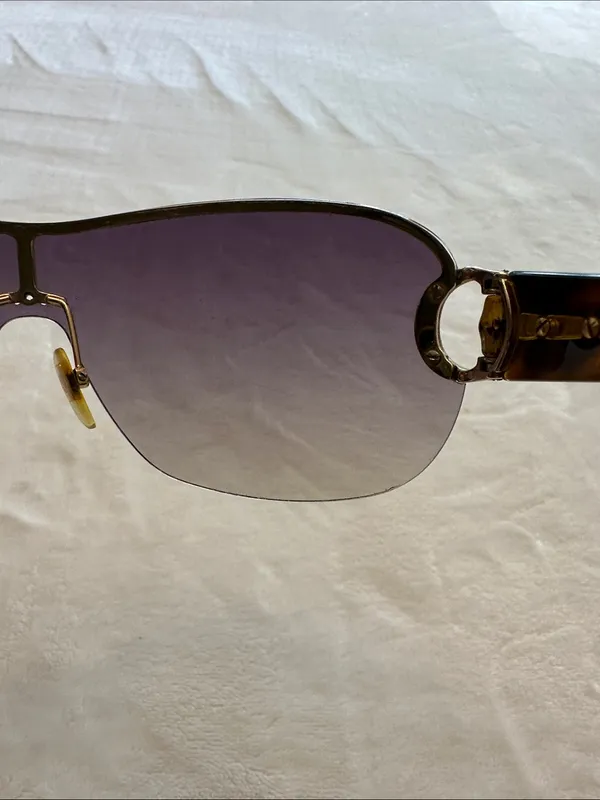 Gucci Women's Shield Sunglasses in Purple Gradient with Gold Accents- GG 2875/S - Image 5