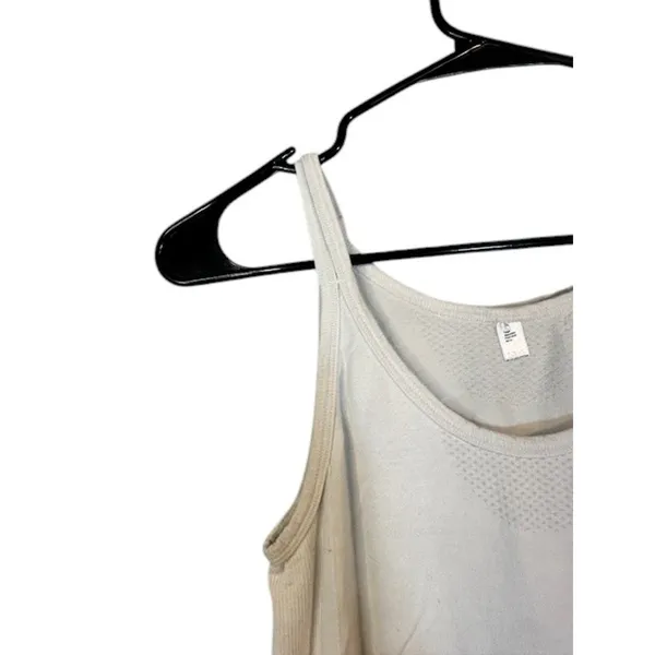 Target White Basic Scoop Neck Casual Athletic Tank Top Women Sz XS - Image 4