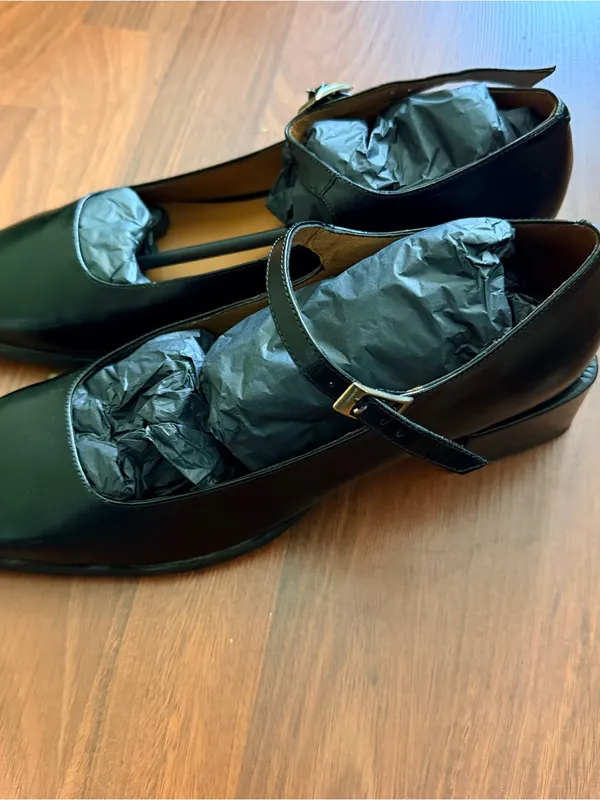 Mauve Black Mary Jane Heels - Image 3