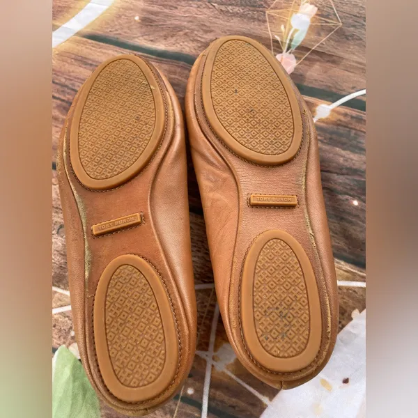 Tory Burch Tan Gold Flats - Image 4