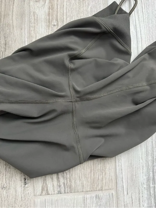 Vuori Daily Jogger Medium In Oregano - Image 10