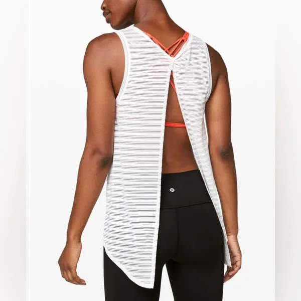 Lululemon Meet Halfway Tank Top Striped Relaxed Lightweight White Size M/L - Image 3
