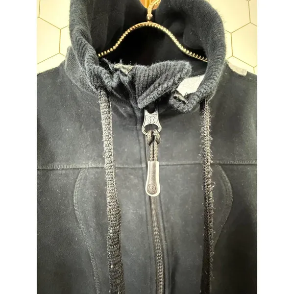 Lululemon Vintage Black Igloo Sunrise Full Zip Fleece Jacket - Size - 8 - Image 4